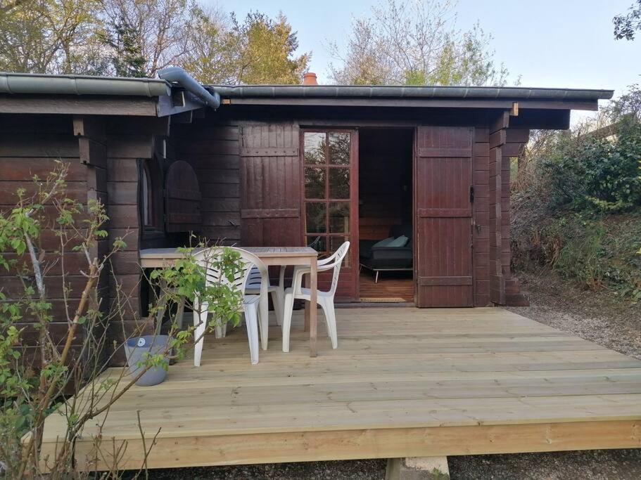Chalet En Pleine Nature Au Bord D'Un Etang Lanvallay Kültér fotó